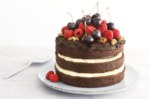 kung-markatta-naked-cake.jpg